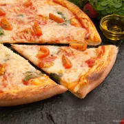 Веганская пиццерия Nancy`s Pizza фото 2 на сайте Марьинароща.рф
