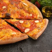 Веганская пиццерия Nancy`s Pizza фото 4 на сайте Марьинароща.рф