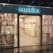 Магазин ювелирных изделий Pandora на Шереметьевской улице фото 7 на сайте Марьинароща.рф